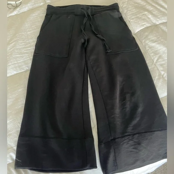 Quince Pants Jumpsuits Quince Fleece Wide Leg Sweatpants